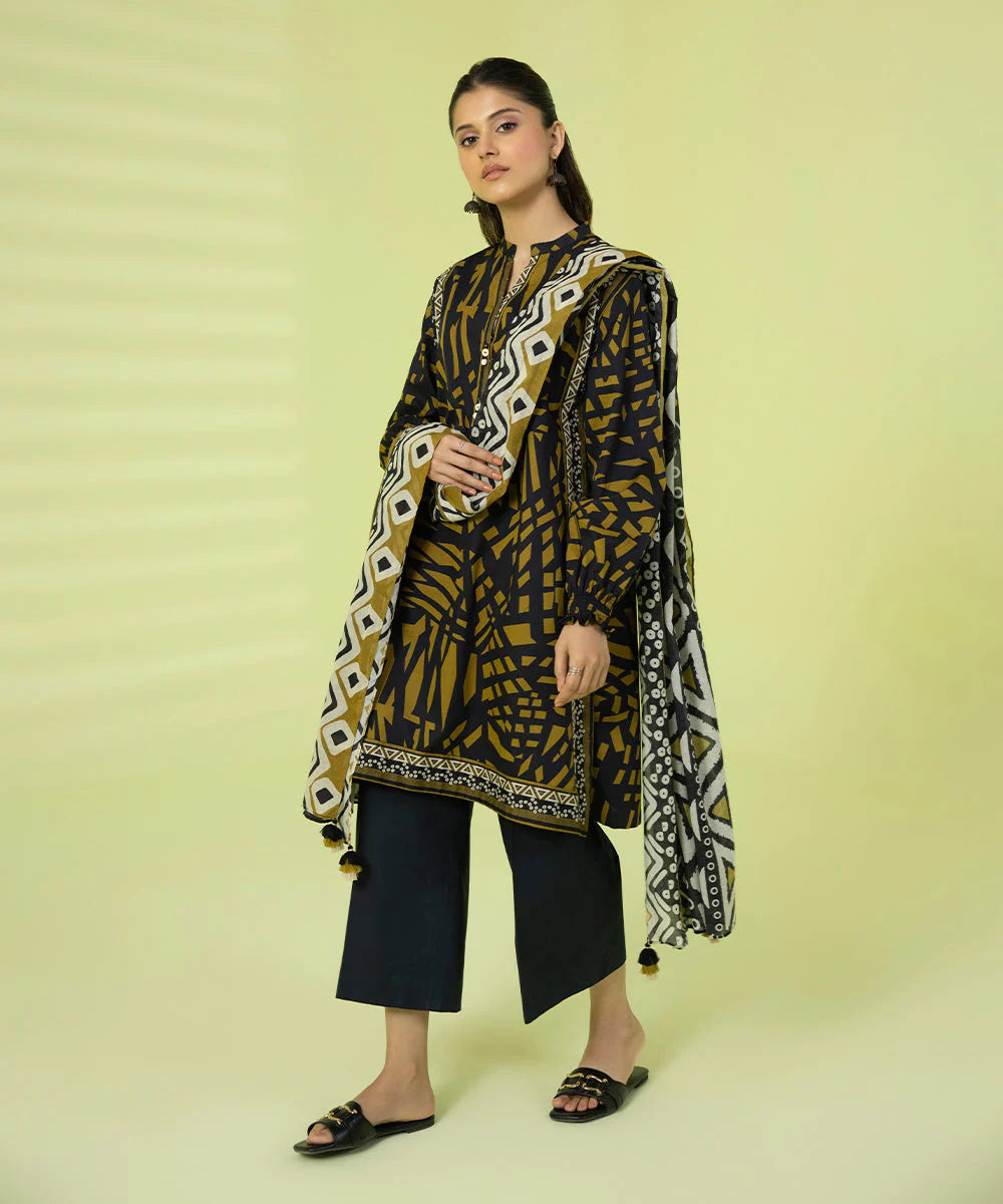 Sapphire | Unstitched 2Pc Printed Lawn - Shirt & Dupatta | 2D-DY23ZV2-2-R