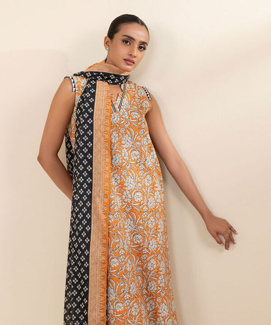 SAPPHIRE | UNSTITCHED 3 PIECE PRINTED LAWN SUIT