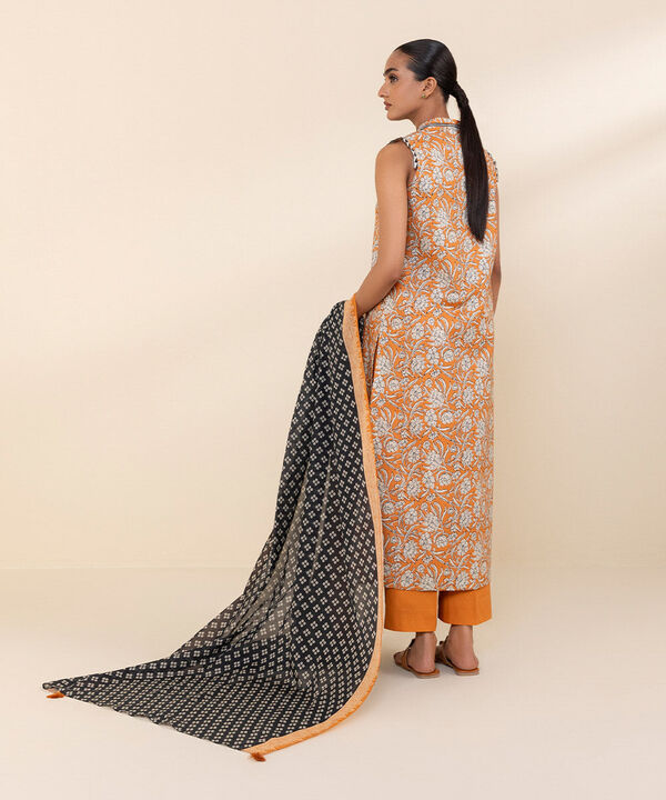 SAPPHIRE | UNSTITCHED 3 PIECE PRINTED LAWN SUIT