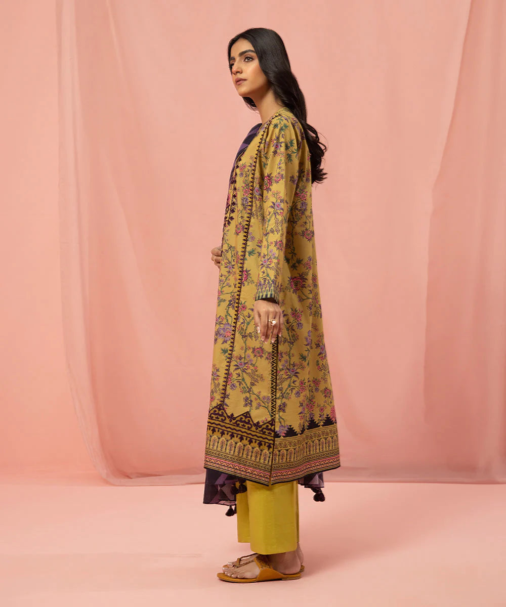 Sapphire | Unstitched 3Pc Embroidered Lawn Suit | 3PE-DY23V2-4R