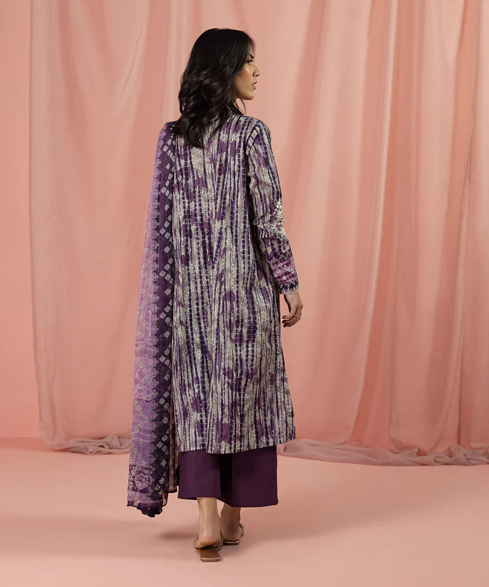 Sapphire | Unstitched 3Pc Embroidered Lawn Suit | 3PE-DY23V2-8R