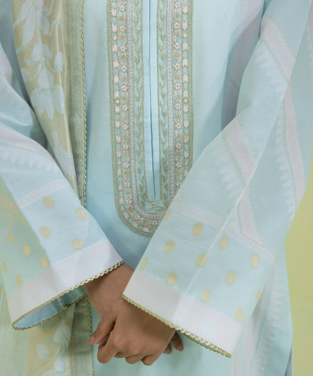 Sapphire | Unstitched 3Pc Embroidered Jacquard Suit