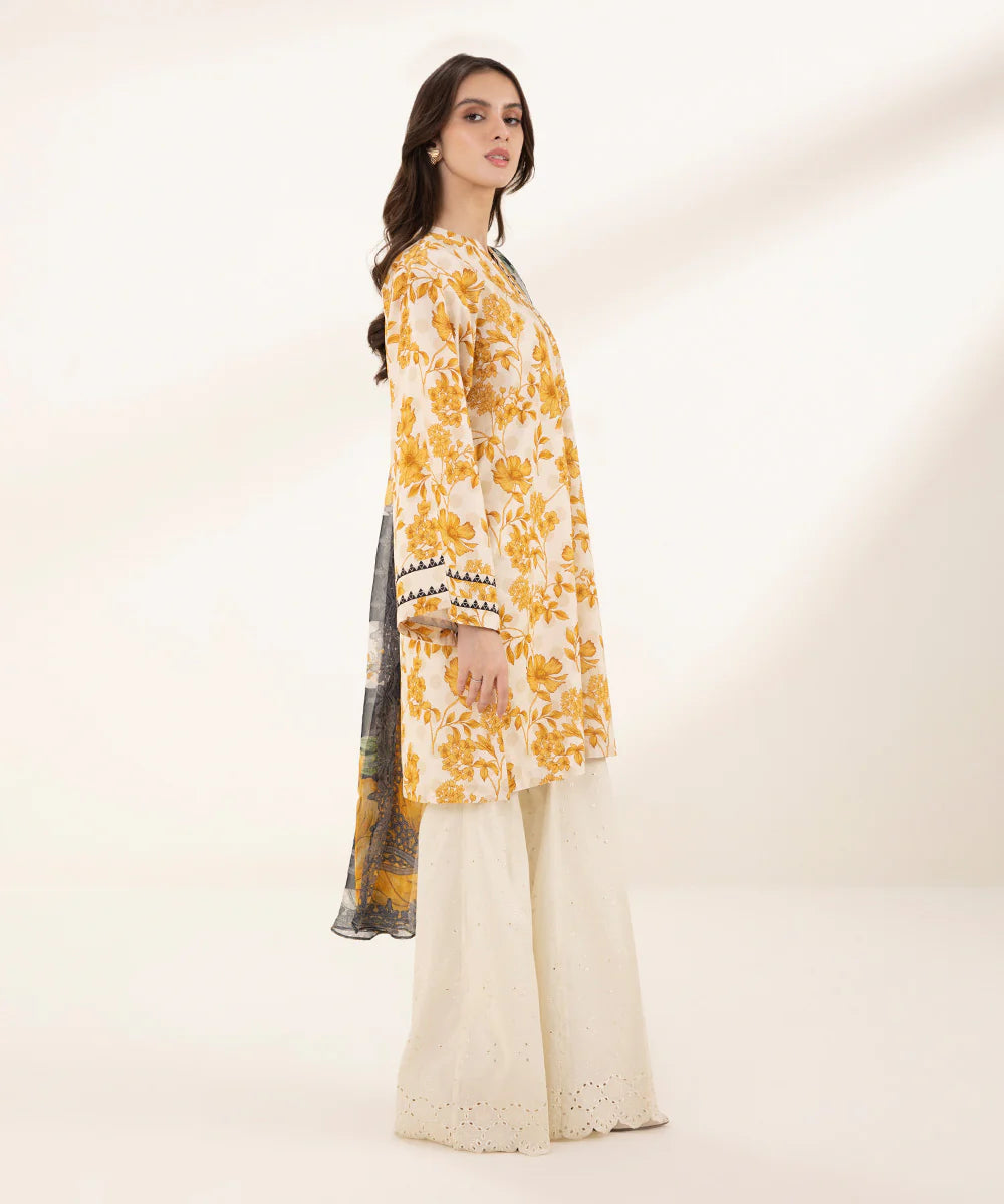 SAPPHIRE | UNSTITCHED 2 PIECE PRINTED LAWN SUIT