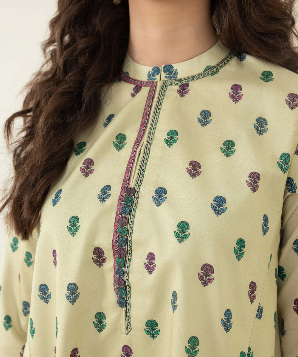 SAPPHIRE | UNSTITCHED 2 PIECE PRINTED LAWN SUIT
