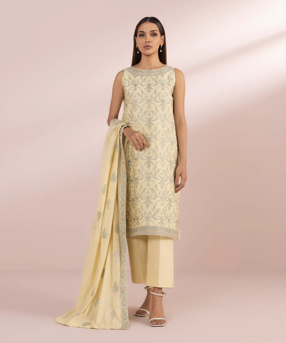 SAPPHIRE | UNSTITCHED 3 PIECE EMBROIDERED LAWN SUIT