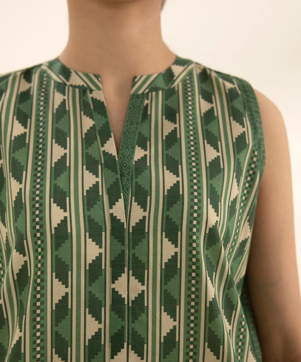 SAPPHIRE | UNSTITCHED 3 PIECE PRINTED LAWN SUIT