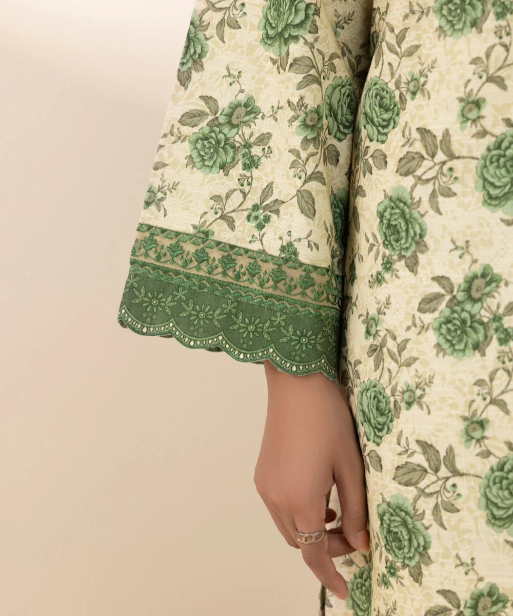 SAPPHIRE | UNSTITCHED 3 PIECE EMBROIDERED LIGHT KHADDAR SUIT