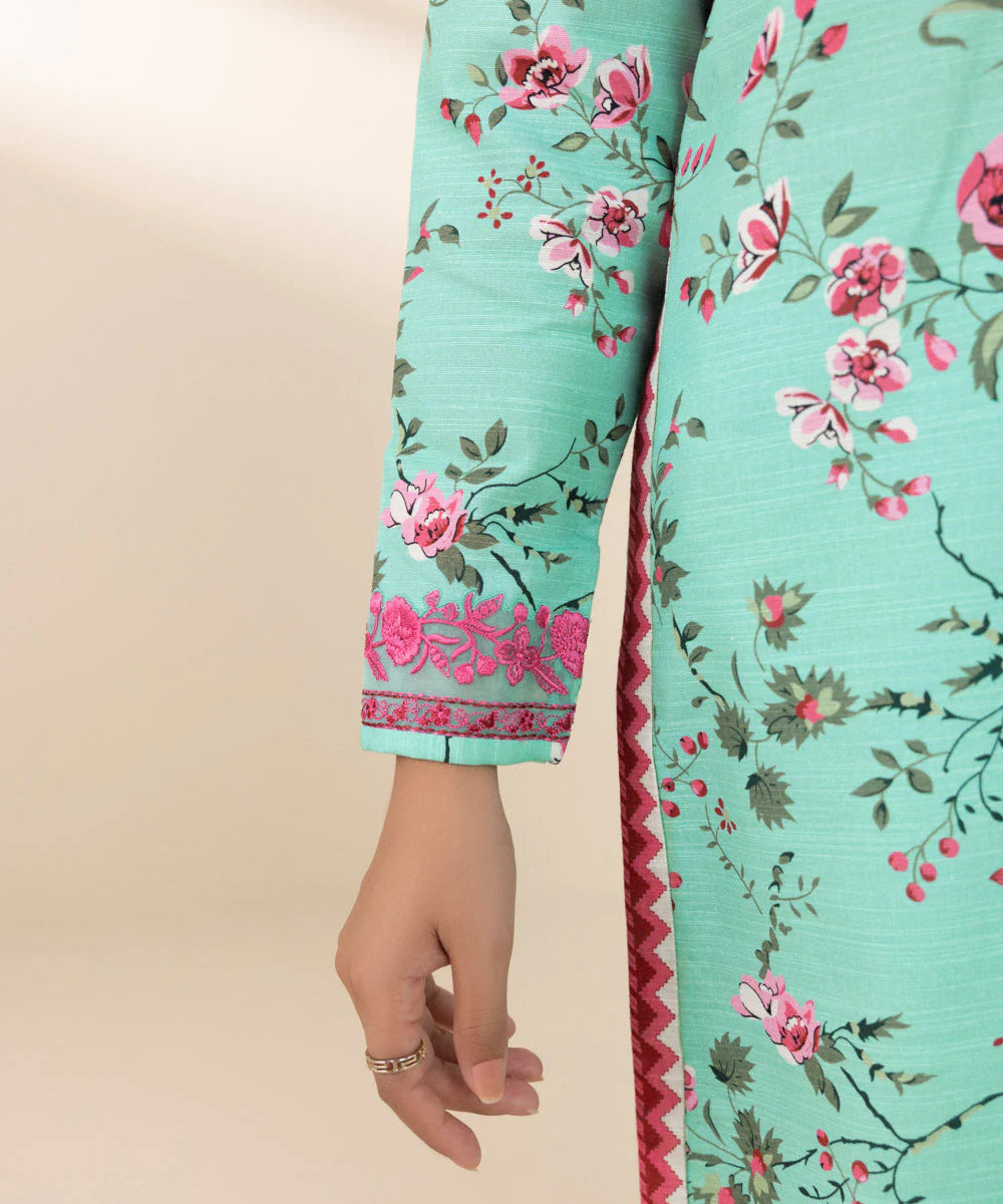 SAPPHIRE | UNSTITCHED 3 PIECE EMBROIDERED KHADDAR SUIT