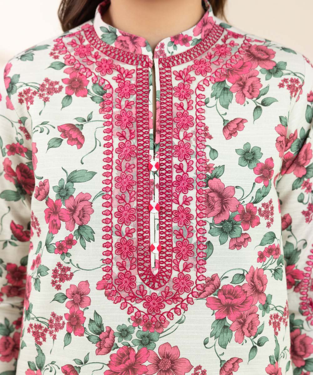 SAPPHIRE | UNSTITCHED 3 PIECE EMBROIDERED LIGHT KHADDAR SUIT