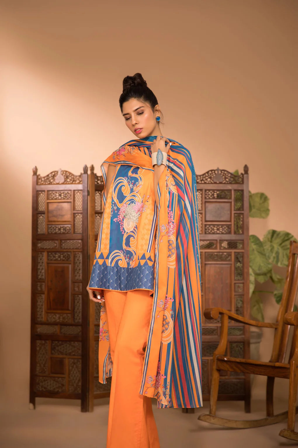 SAPPHIRE | UNSTITCHED 3 PIECE PRINTED KHADDAR SUIT