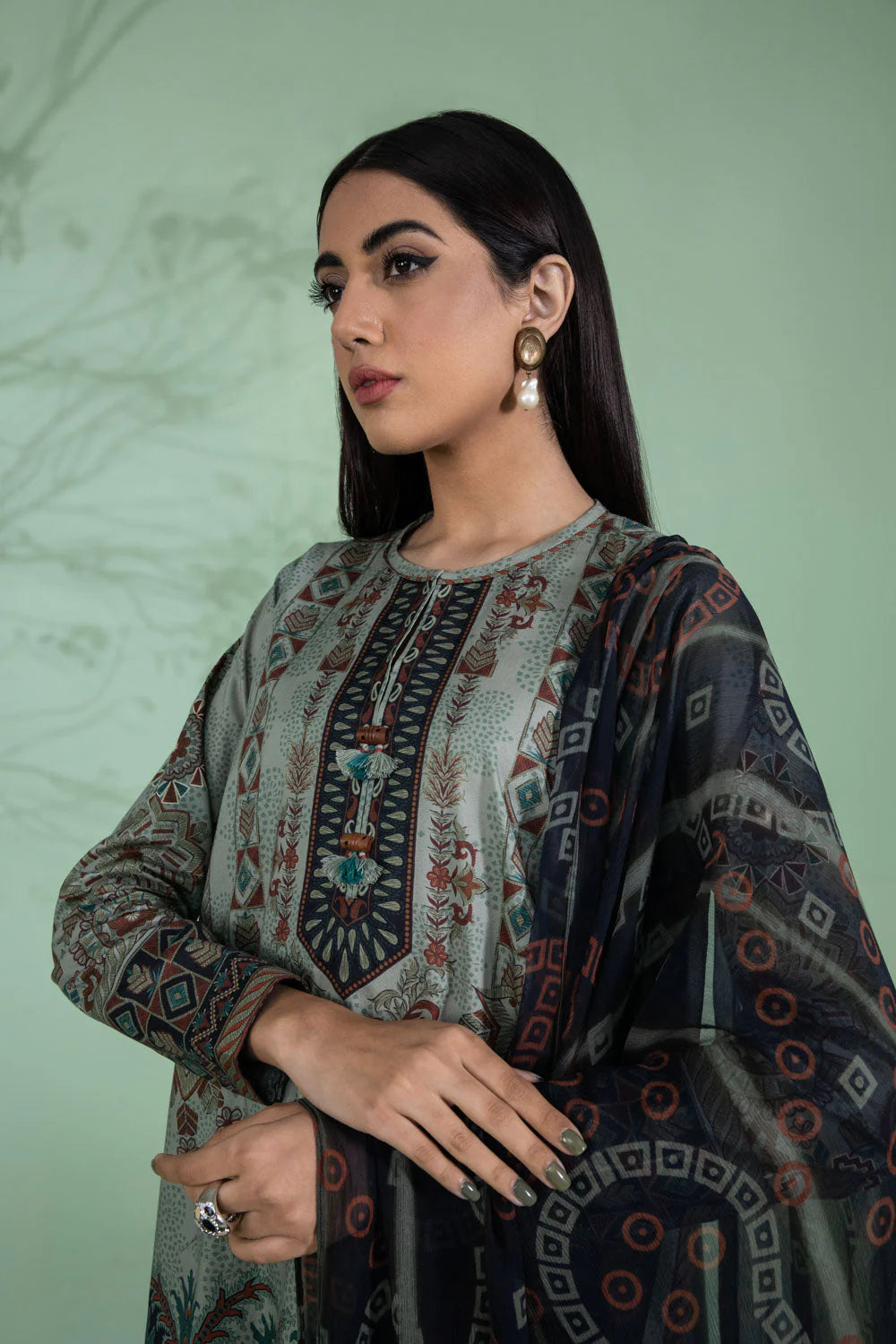 Sapphire | Unstitched 3Pc Printed Cambric Suit | U3F-DG23V1-12