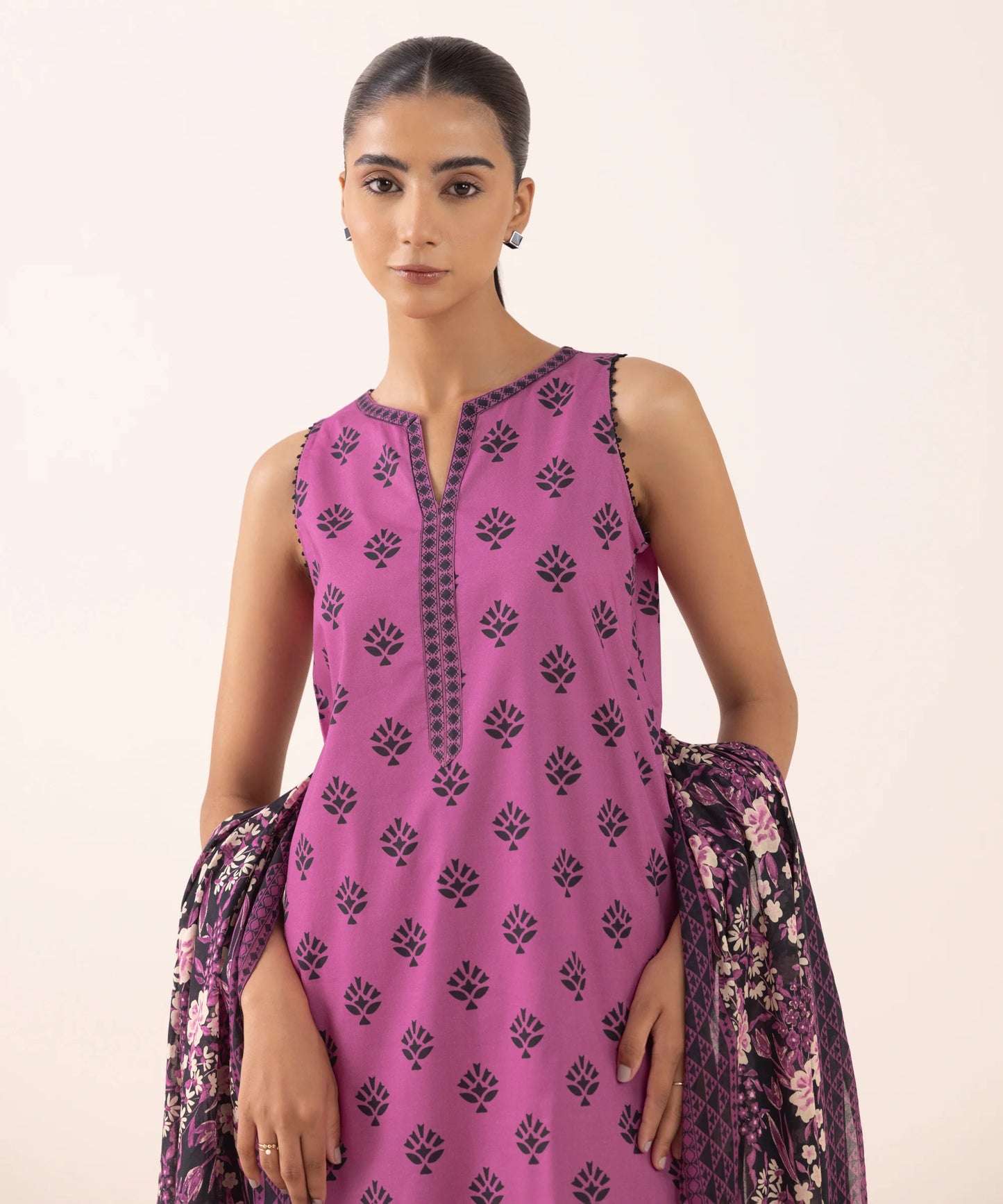 SAPPHIRE | UNSTITCHED 3 PIECE PRINTED LAWN SUIT