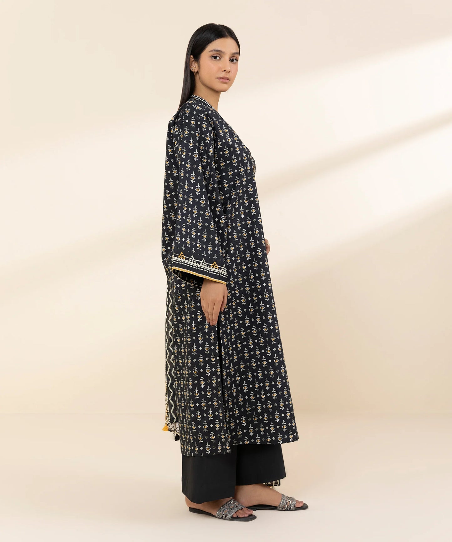 SAPPHIRE | UNSTITCHED 3 PIECE PRINTED LAWN SUIT