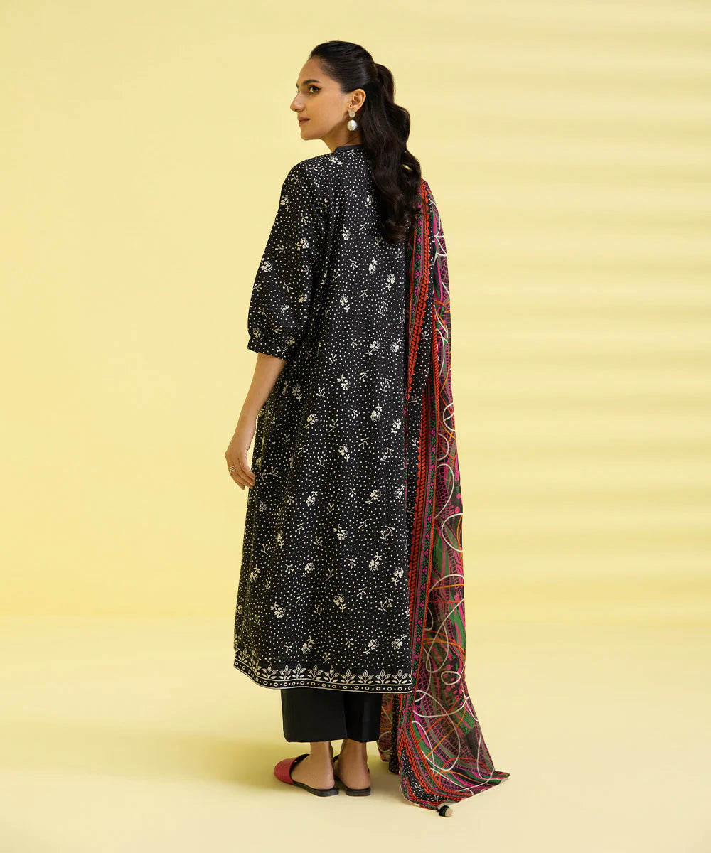 Sapphire | Unstitched 3Pc Digital Printed Lawn Suit | 3P-DY23ZV2-18-R