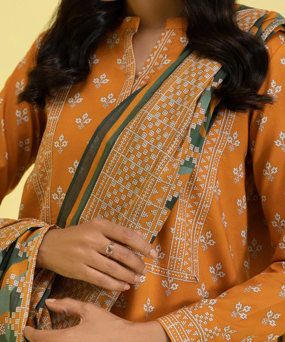 Sapphire | Unstitched 3Pc Printed Lawn Suit | 3P-DY23ZV3-15-R