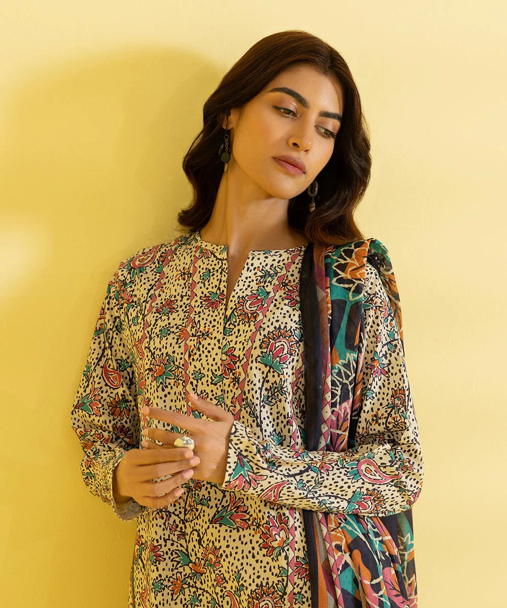 Sapphire | Unstitched 3Pc Printed Lawn Suit | 3P-DY23ZV3-19-R