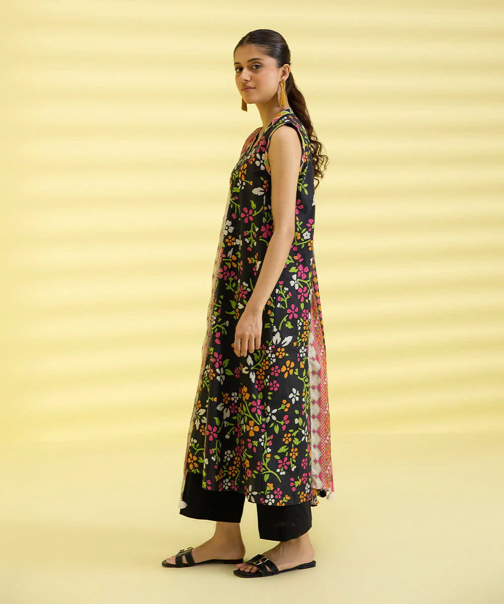 Sapphire | Unstitched 3Pc Printed Lawn Suit | 3P-DY23ZV3-30