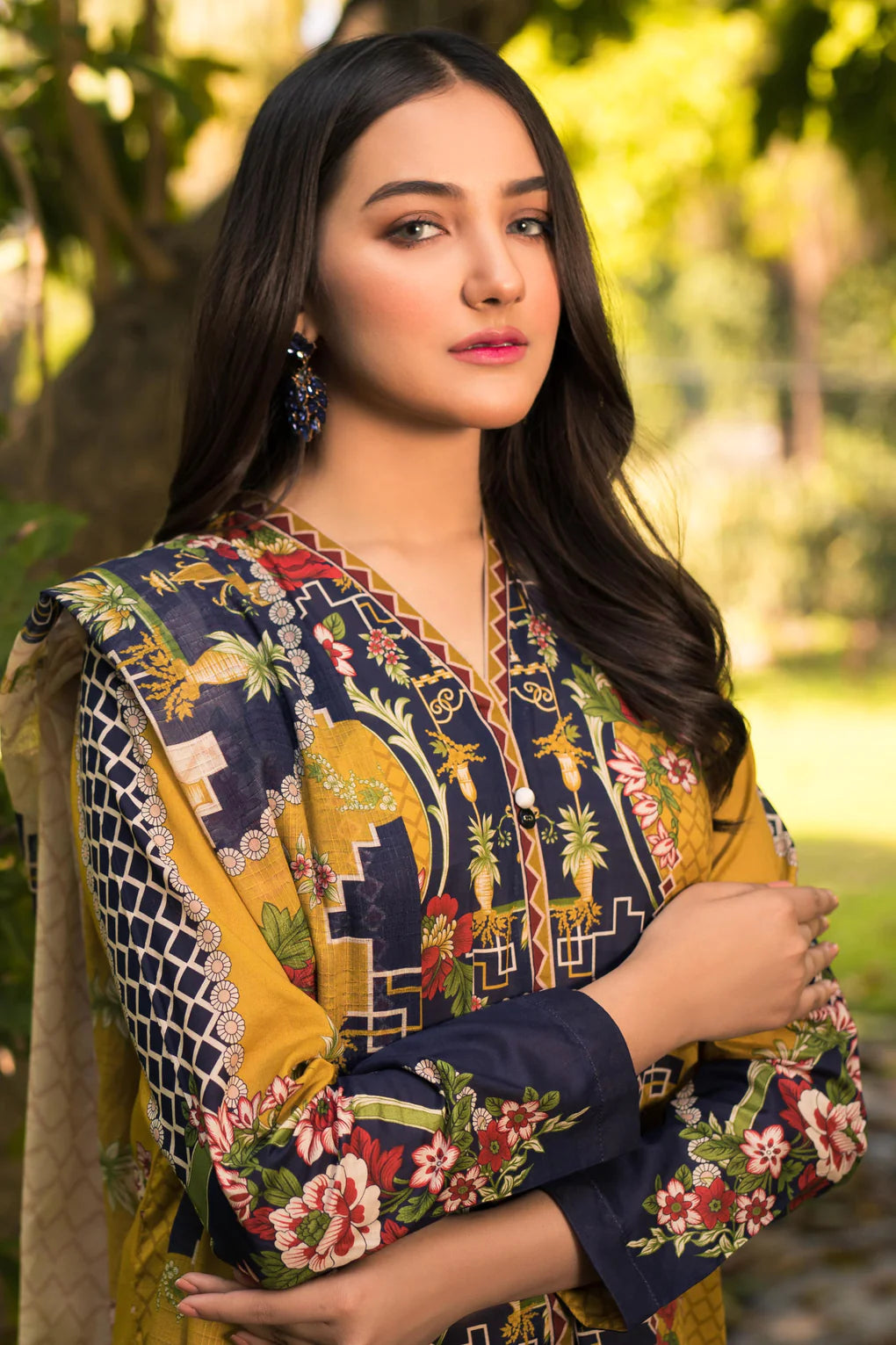 Sapphire | Unstitched 3Pc Printed Khaddar Suit | U3P-WS23R9-20