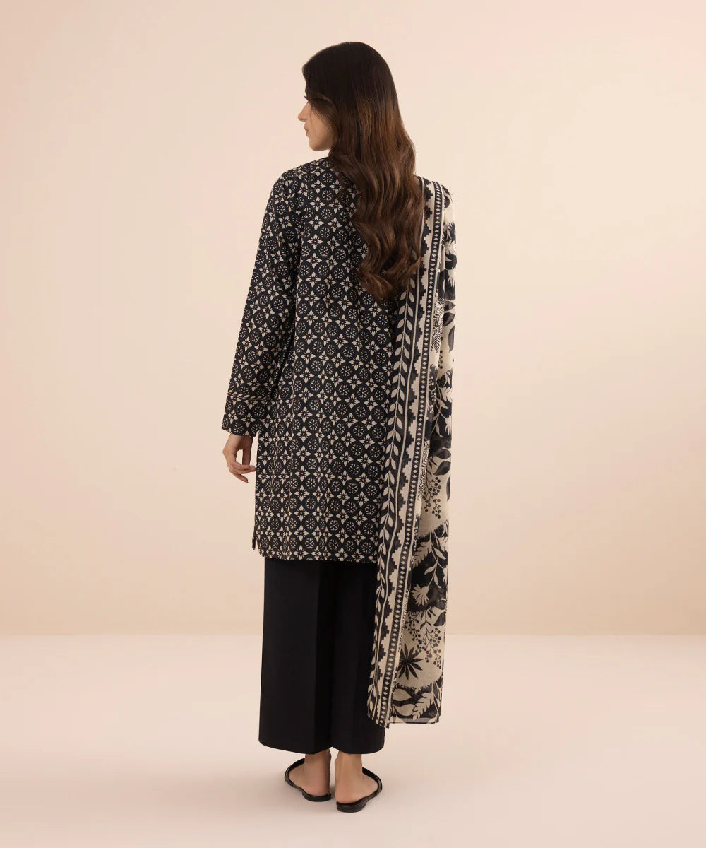 SAPPHIRE | UNSTITCHED 2 PIECE PRINTED LAWN SUIT