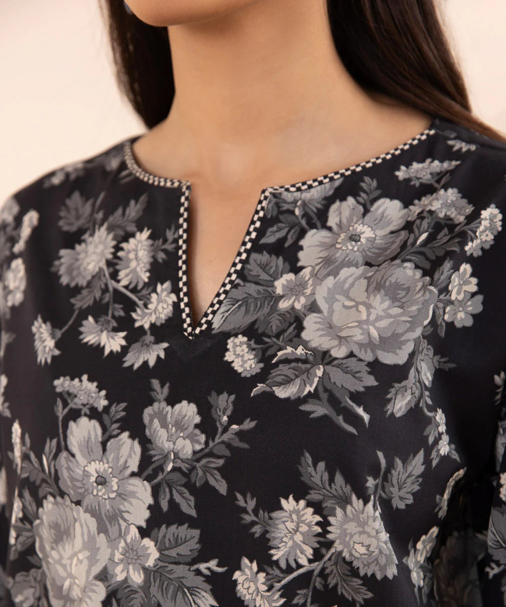 SAPPHIRE | UNSTITCHED 2 PIECE PRINTED LAWN SUIT