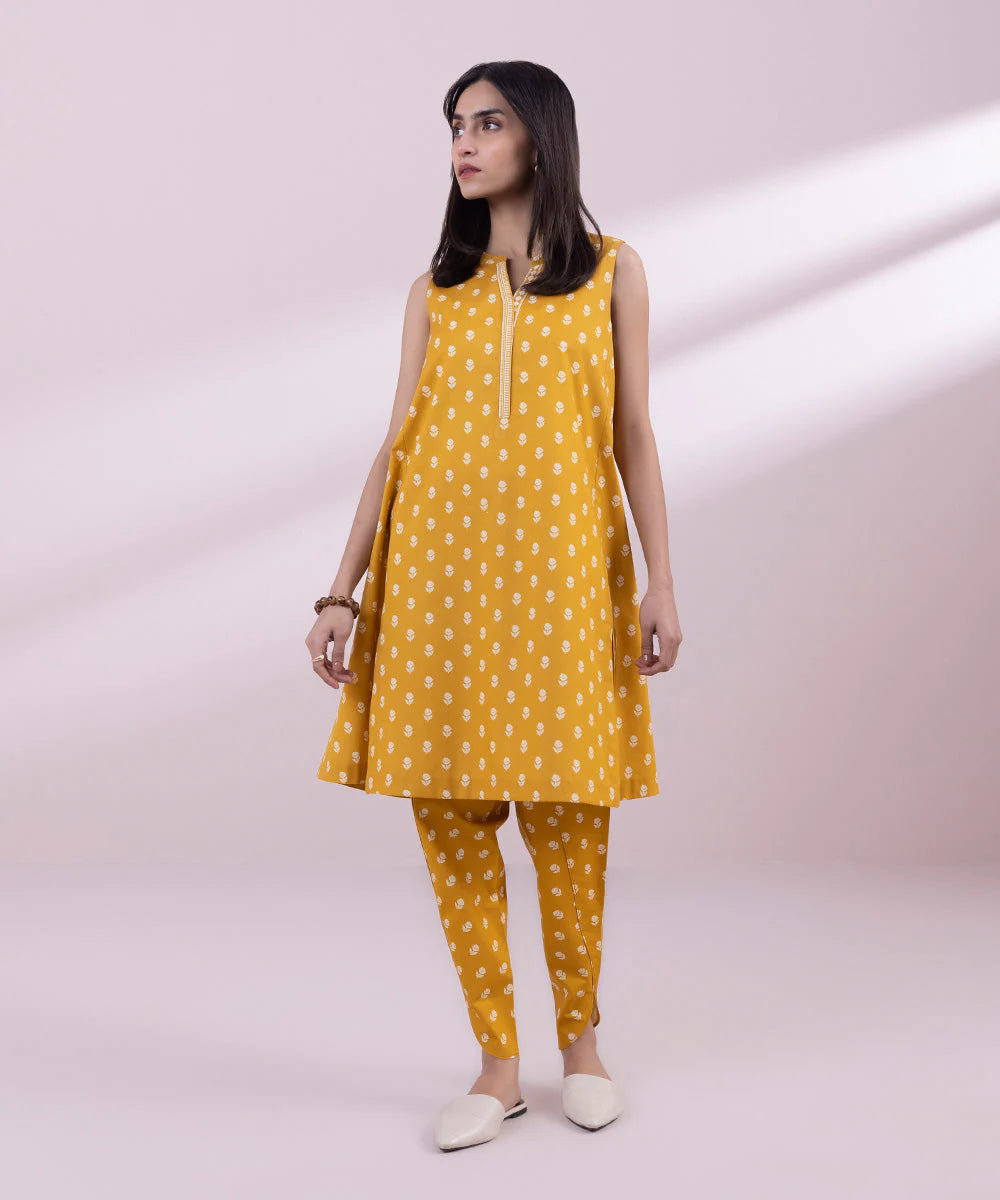 SAPPHIRE | UNSTITCHED 2 PIECE PRINTED LAWN SUIT