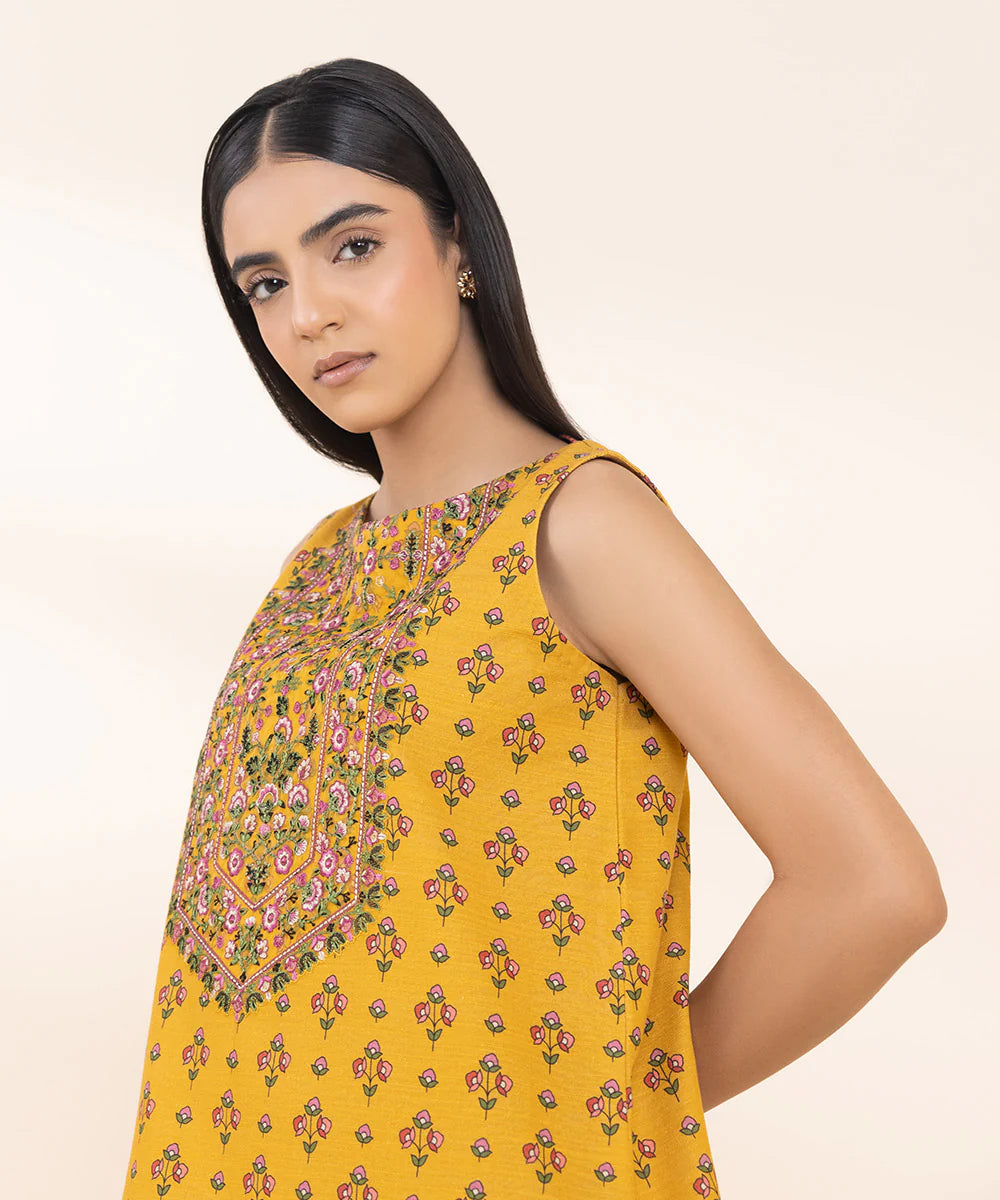 SAPPHIRE | UNSTITCHED 2 PIECE EMBROIDERED LIGHT KHADDAR SUIT
