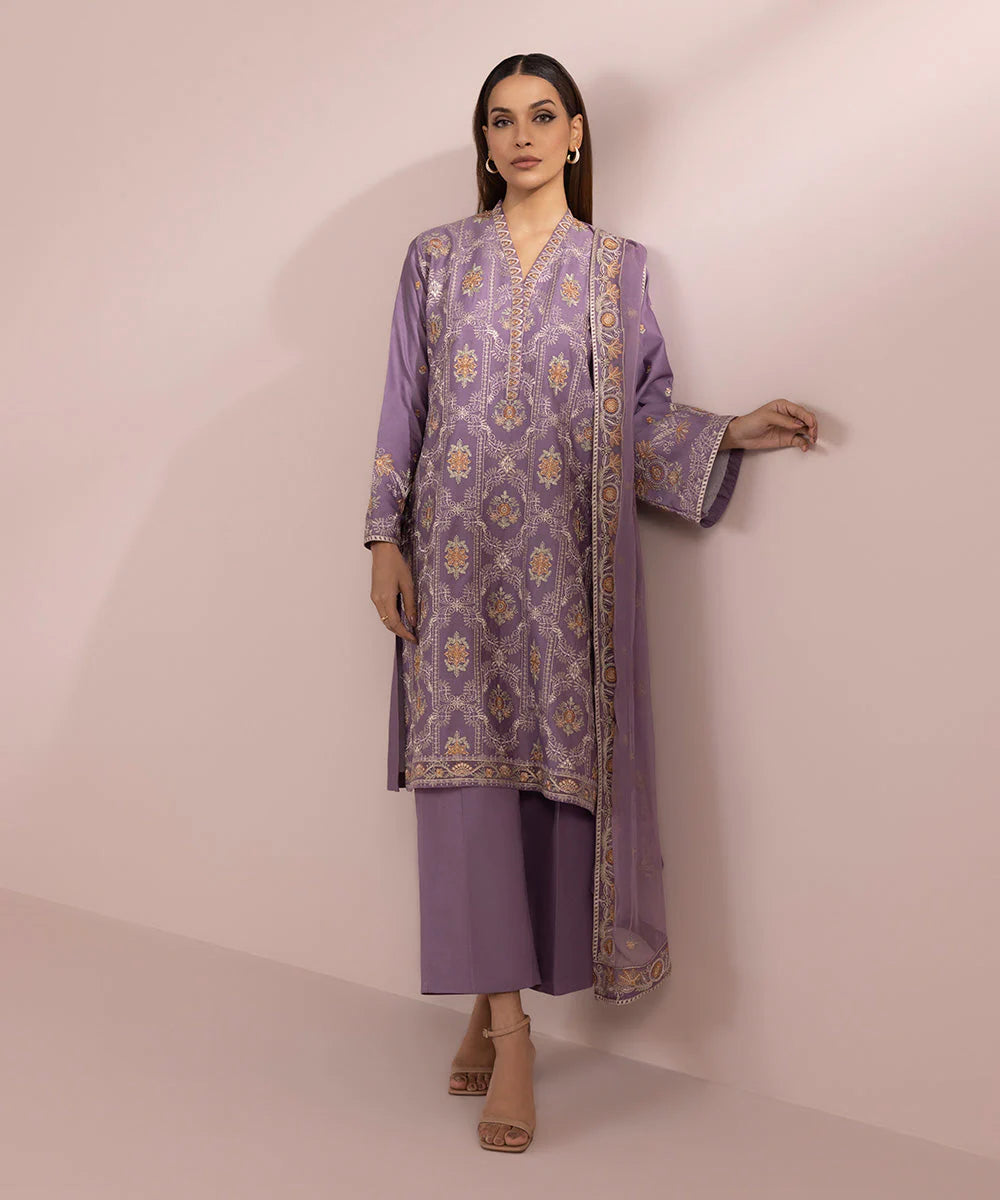 SAPPHIRE | UNSTITCHED 3 PIECE EMBROIDERED LAWN SUIT