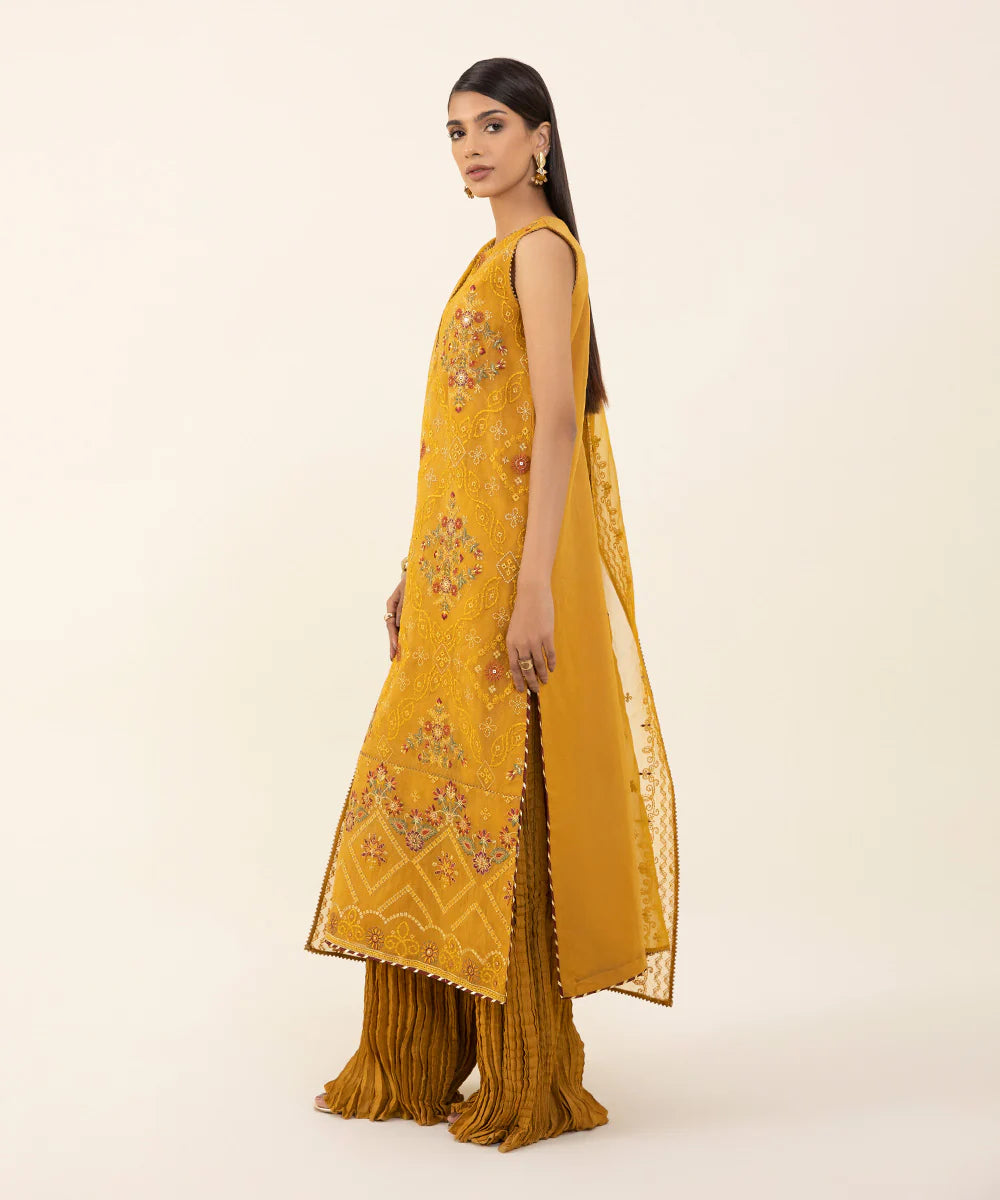SAPPHIRE | UNSTITCHED 3 PIECE EMBROIDERED ORGANZA SUIT