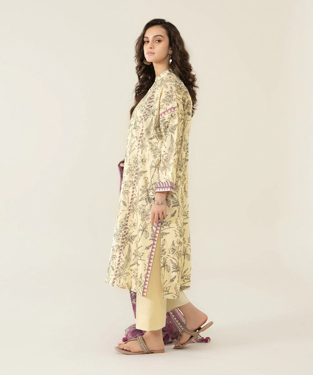 Sapphire | Unstitched 3Pc Printed Lawn Suit | U3P-DY23V4-17R