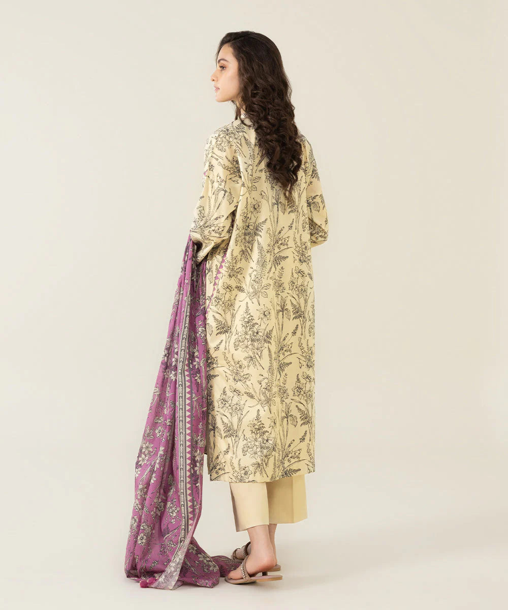 Sapphire | Unstitched 3Pc Printed Lawn Suit | U3P-DY23V4-17R