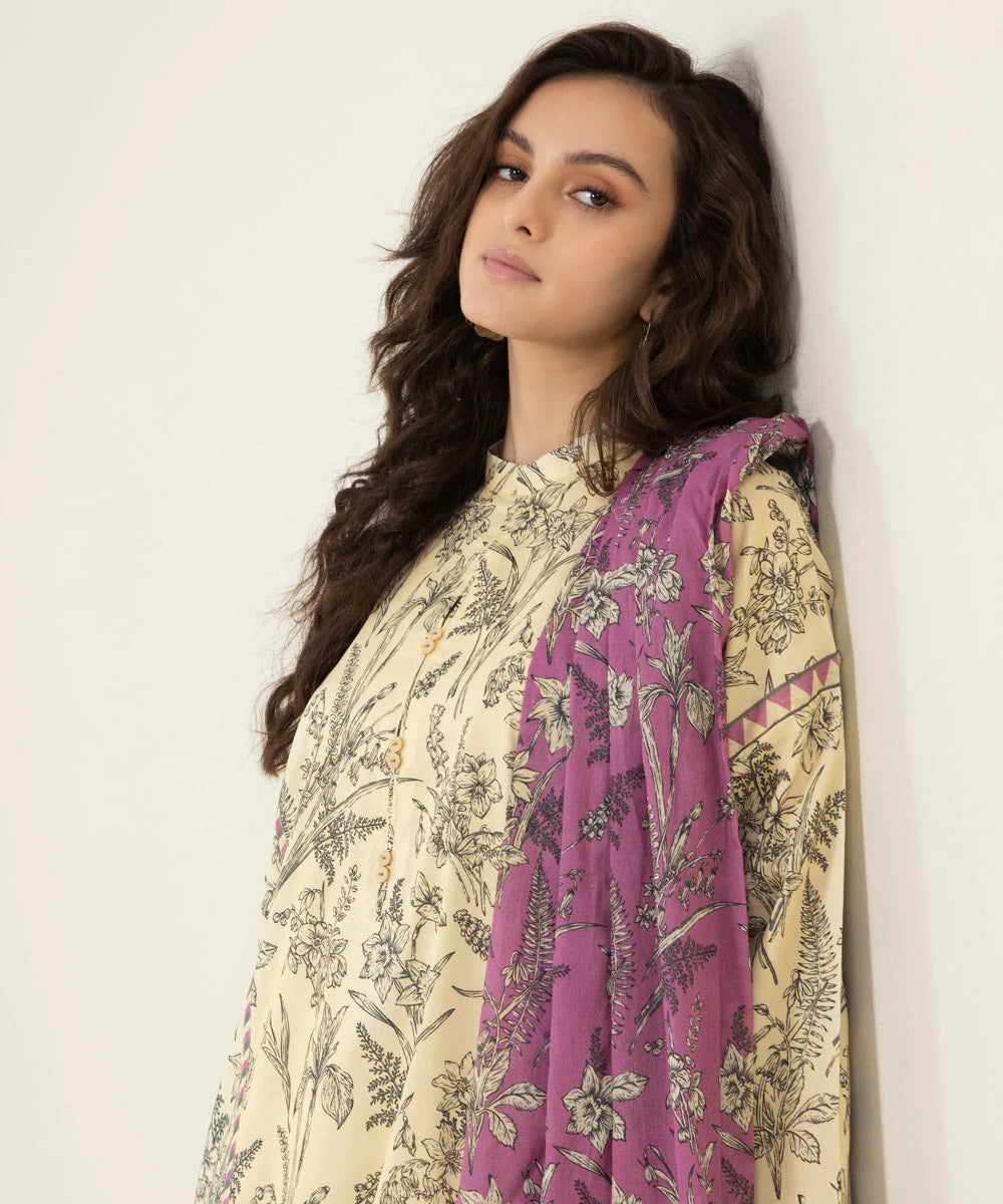 Sapphire | Unstitched 3Pc Printed Lawn Suit | U3P-DY23V4-17R