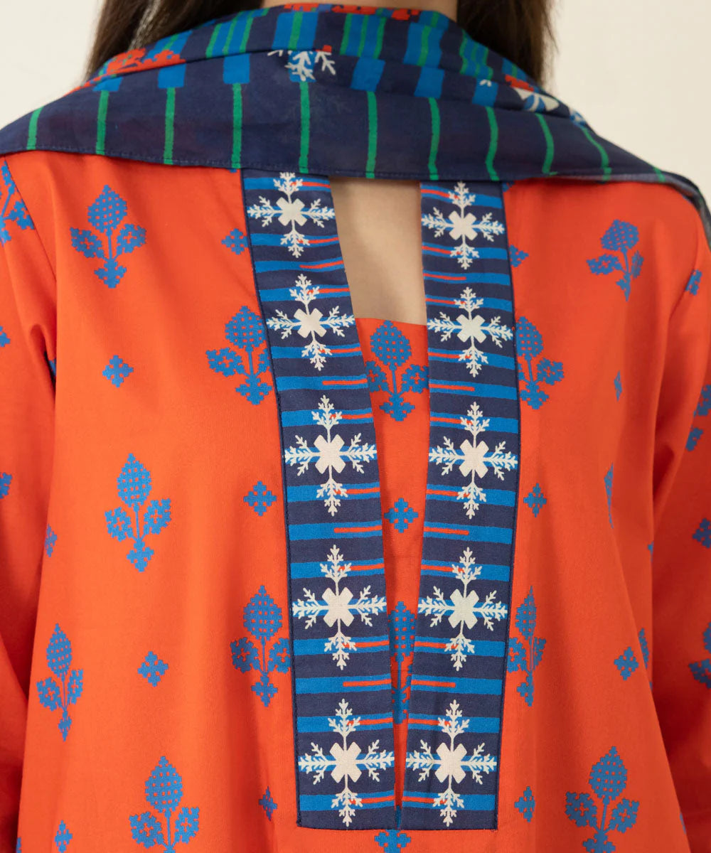 Sapphire | Unstitched 3Pc Printed Lawn Suit | U3P-DY23V4-33R