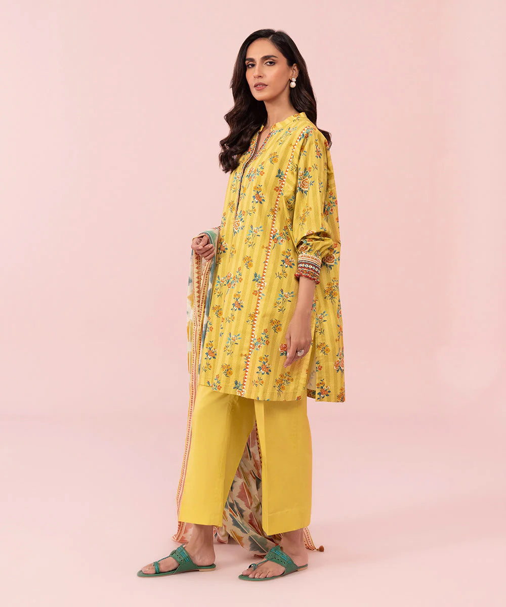Sapphire | Unstitched 3Pc Printed Lawn Suit | U3P-DY23V5-23R