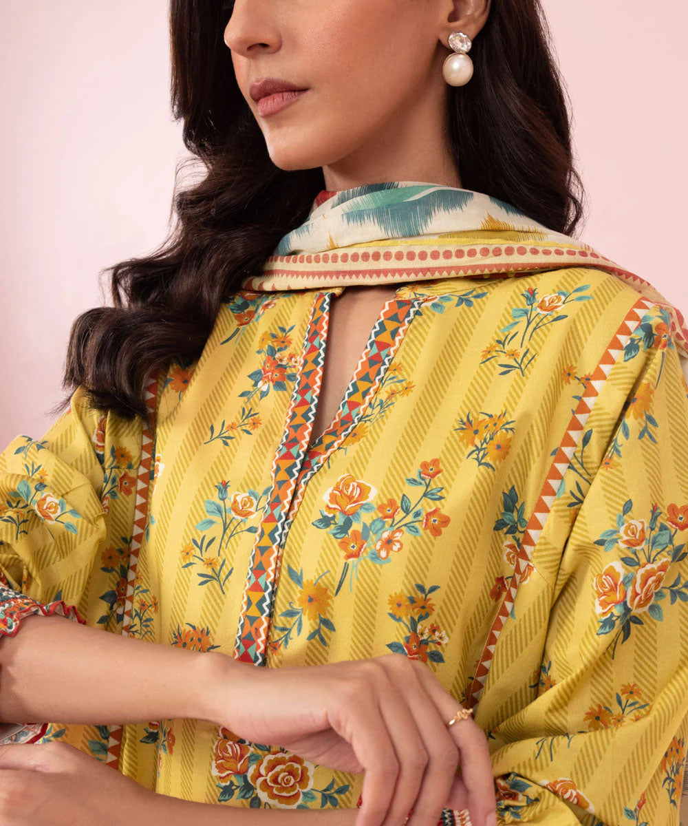 Sapphire | Unstitched 3Pc Printed Lawn Suit | U3P-DY23V5-23R