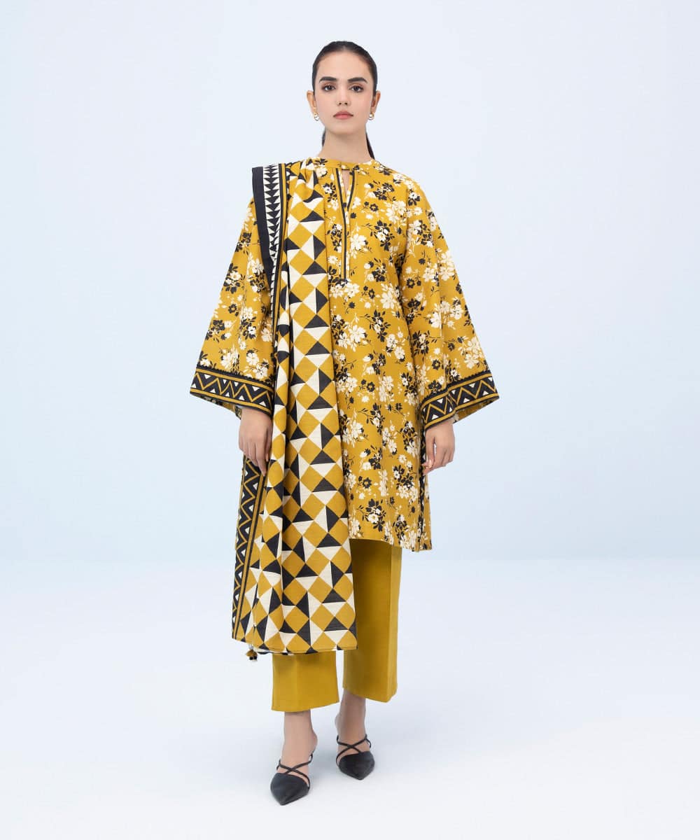 SAPPHIRE | UNSTITCHED 3 PIECE PRINTED LIGHT KHADDAR SUIT
