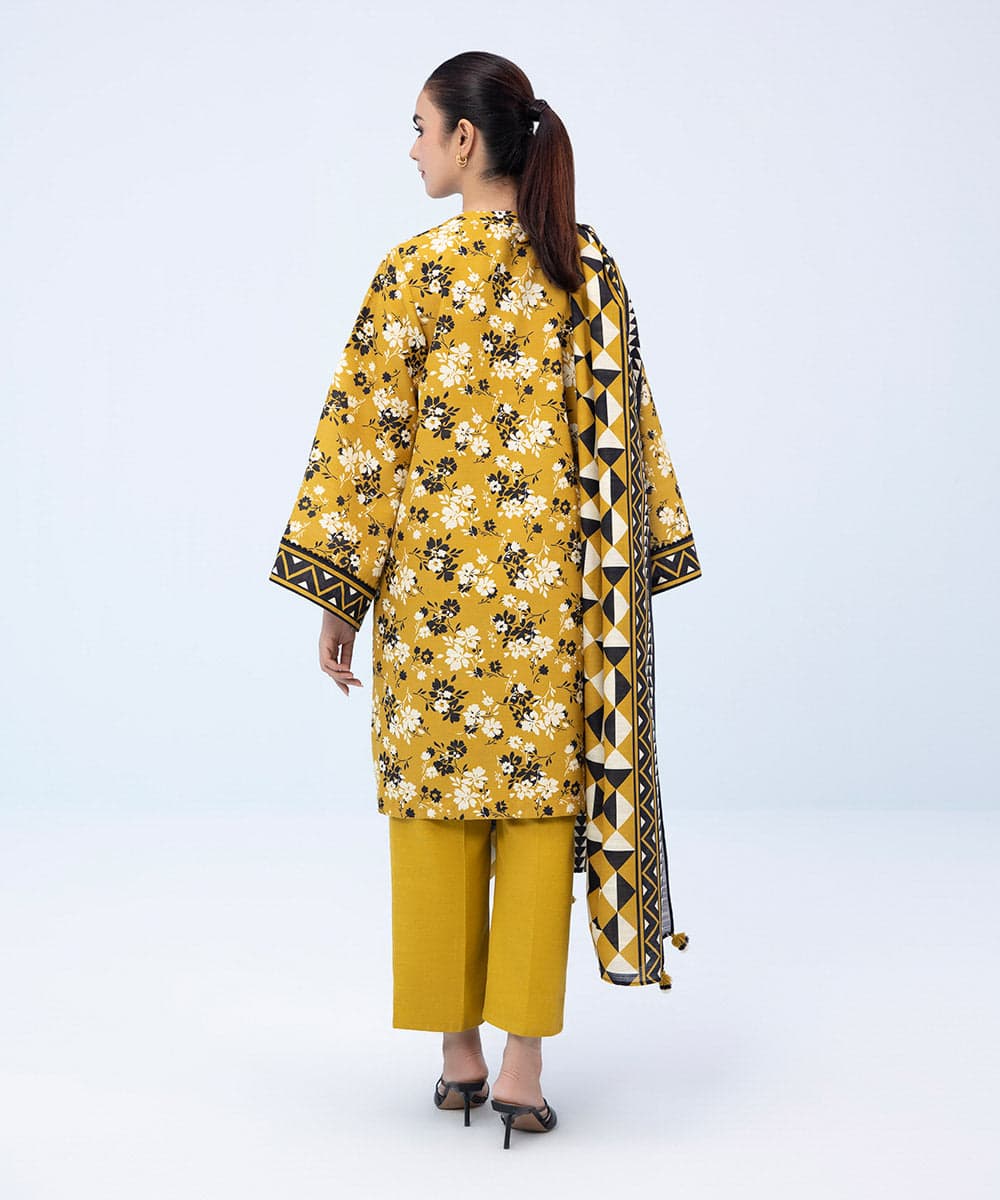 SAPPHIRE | UNSTITCHED 3 PIECE PRINTED LIGHT KHADDAR SUIT