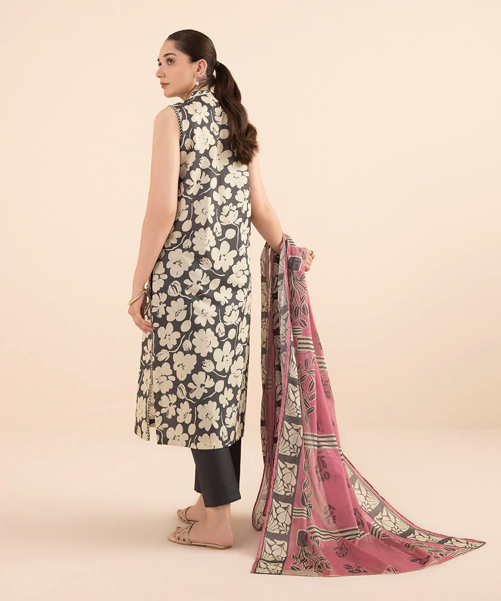 SAPPHIRE | UNSTITCHED 3 PIECE PRINTED LAWN SUIT
