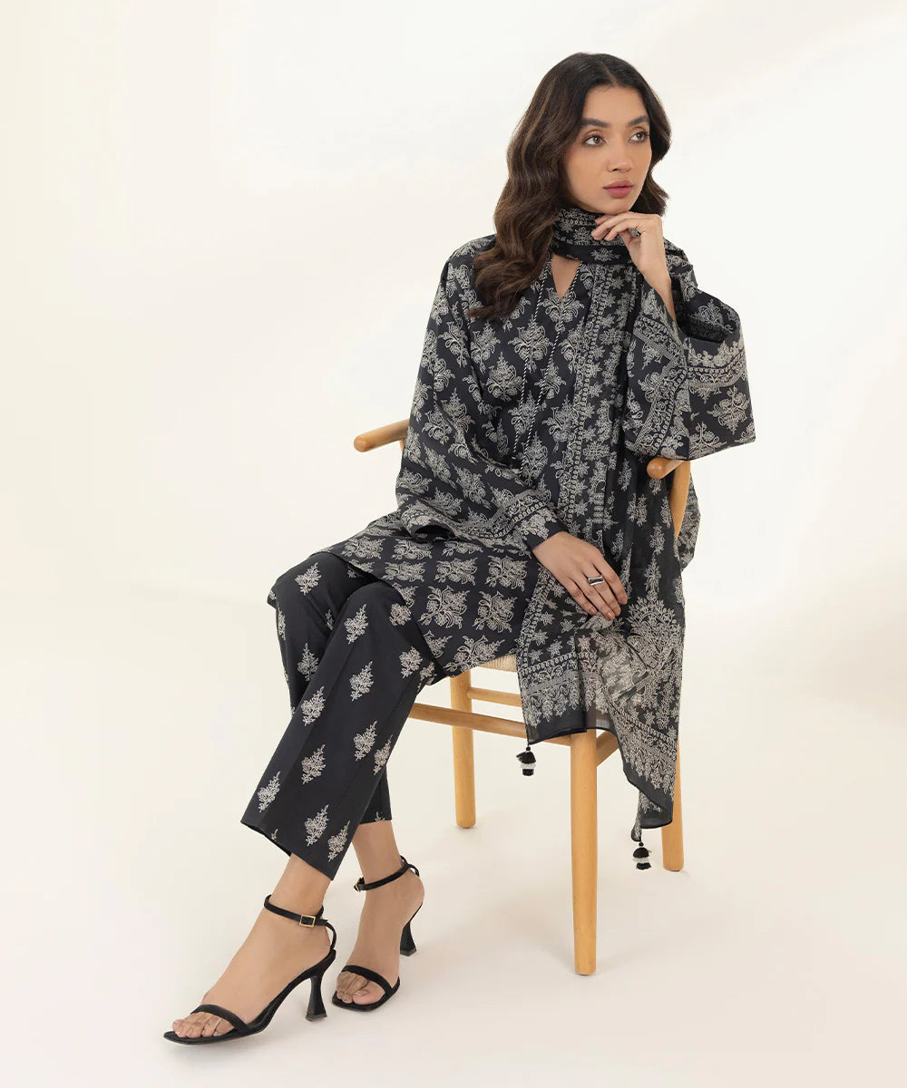 SAPPHIRE | UNSTITCHED 3 PIECE PRINTED LAWN SUIT