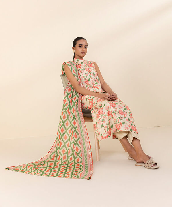 SAPPHIRE | UNSTITCHED 3 PIECE PRINTED LAWN SUIT