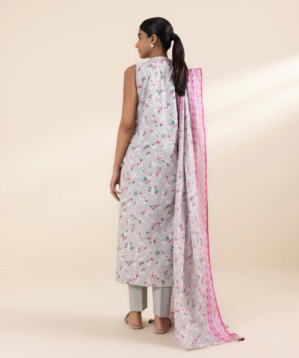 SAPPHIRE | UNSTITCHED 3 PIECE PRINTED LAWN SUIT