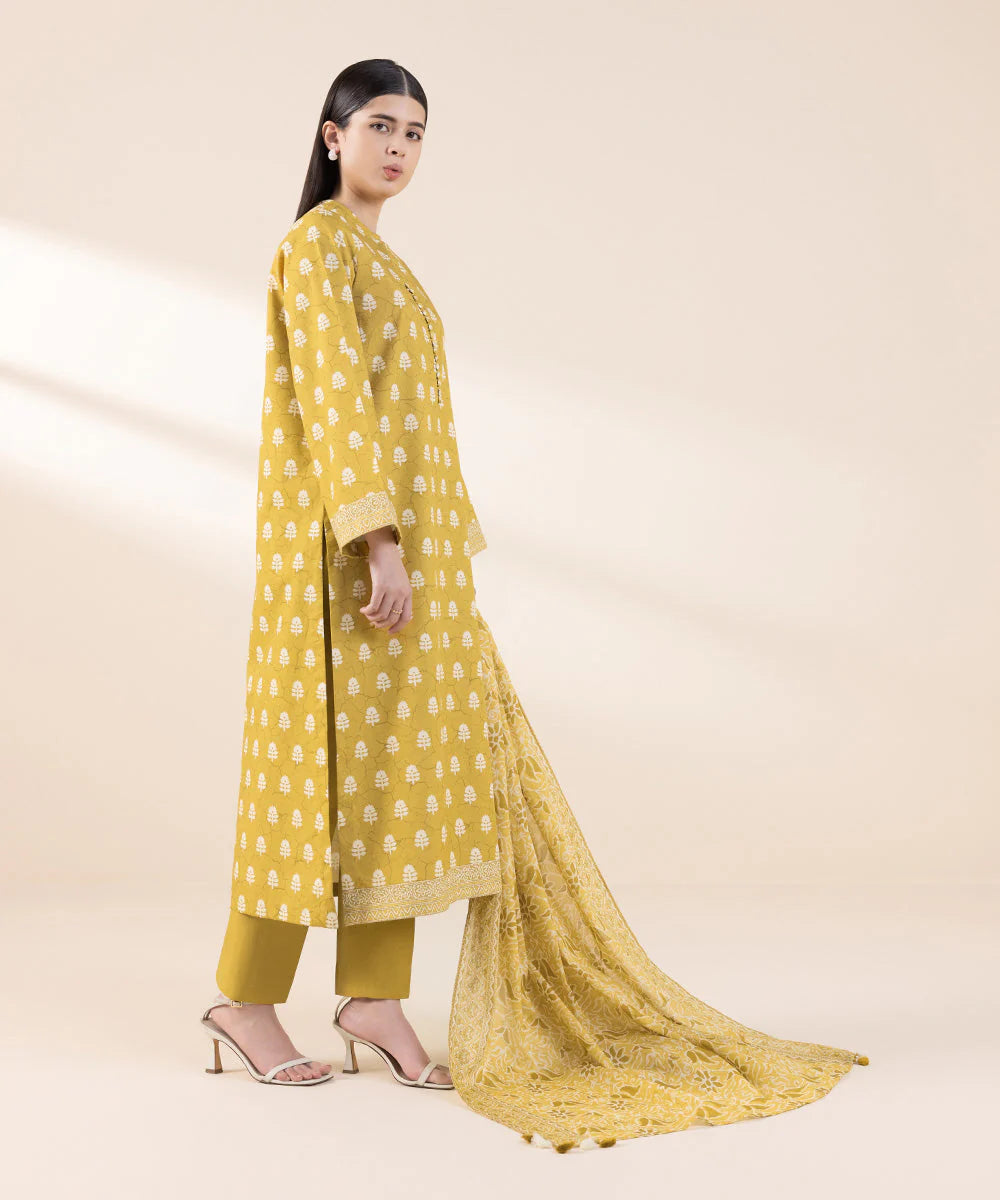 SAPPHIRE | UNSTITCHED 2 PIECE PRINTED LAWN SUIT