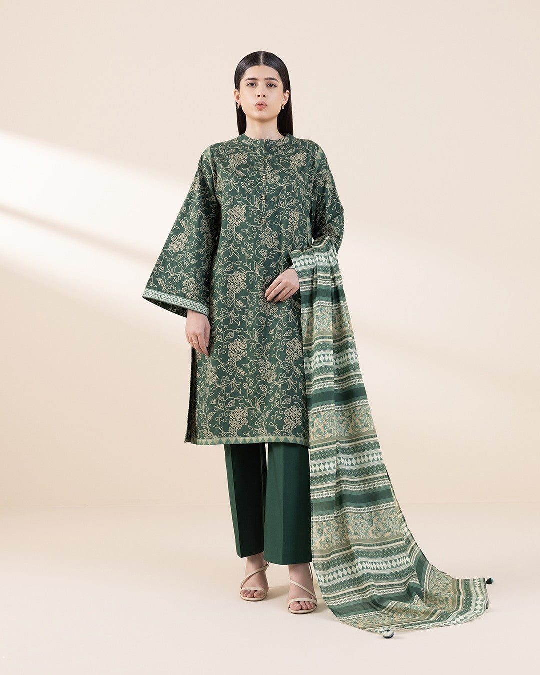 SAPPHIRE | UNSTITCHED 3 PIECE PRINTED LAWN SUIT