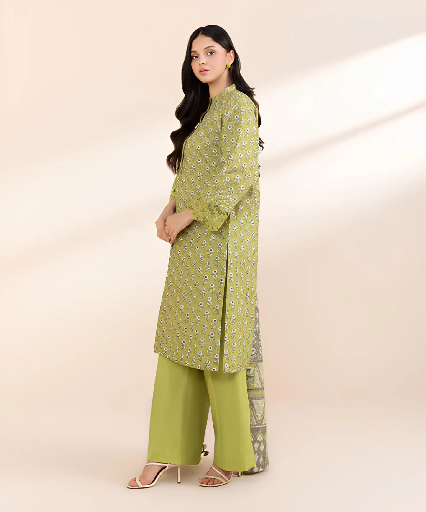 SAPPHIRE | UNSTITCHED 3 PIECE EMBROIDERED CAMBRIC SUIT
