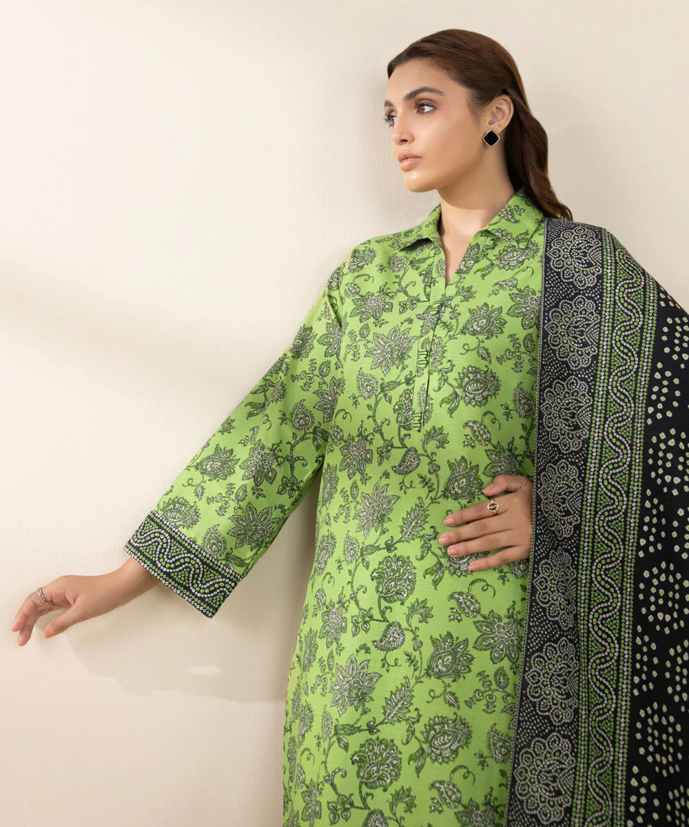 SAPPHIRE | UNSTITCHED 3 PIECE PRINTED LIGHT KHADDAR SUIT
