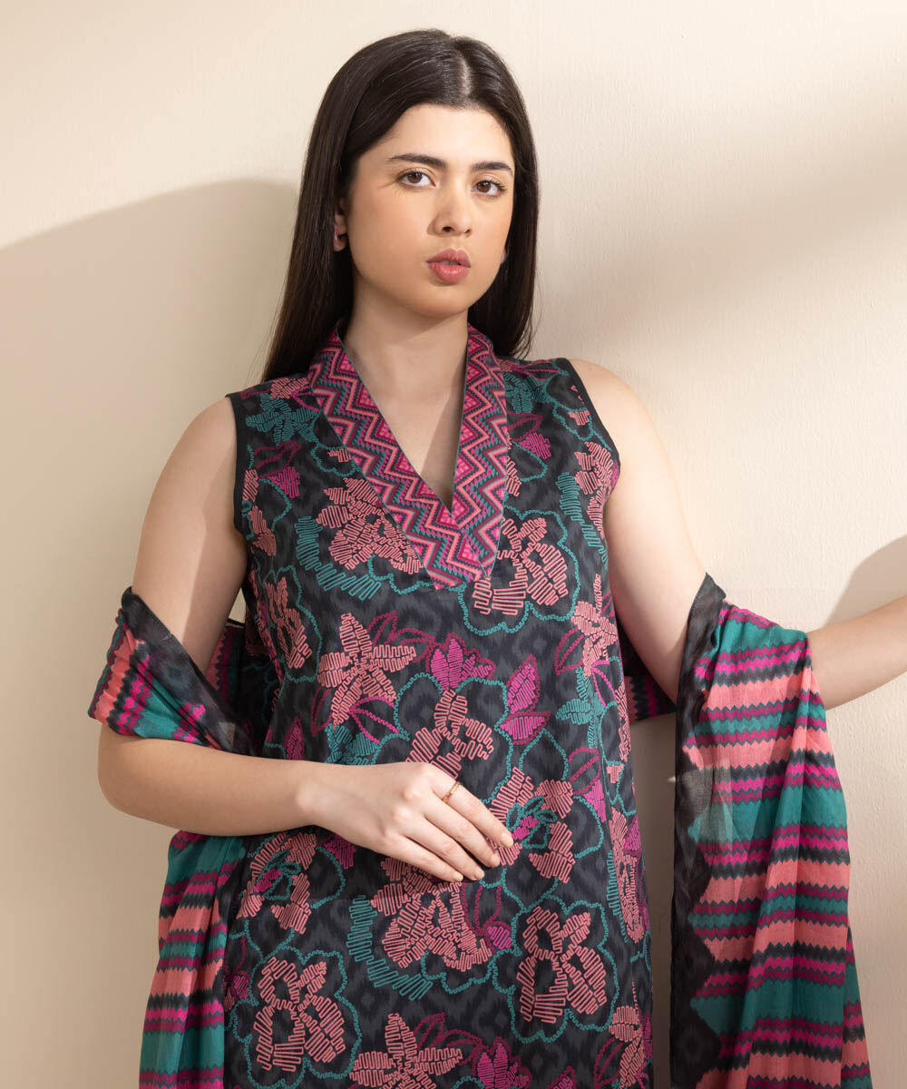 SAPPHIRE | UNSTITCHED 3 PIECE PRINTED LAWN SUIT