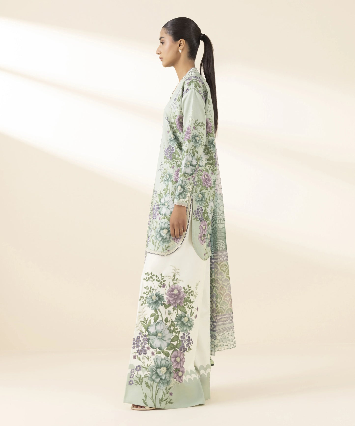 SAPPHIRE | UNSTITCHED 3 PIECE PRINTED LAWN SUIT