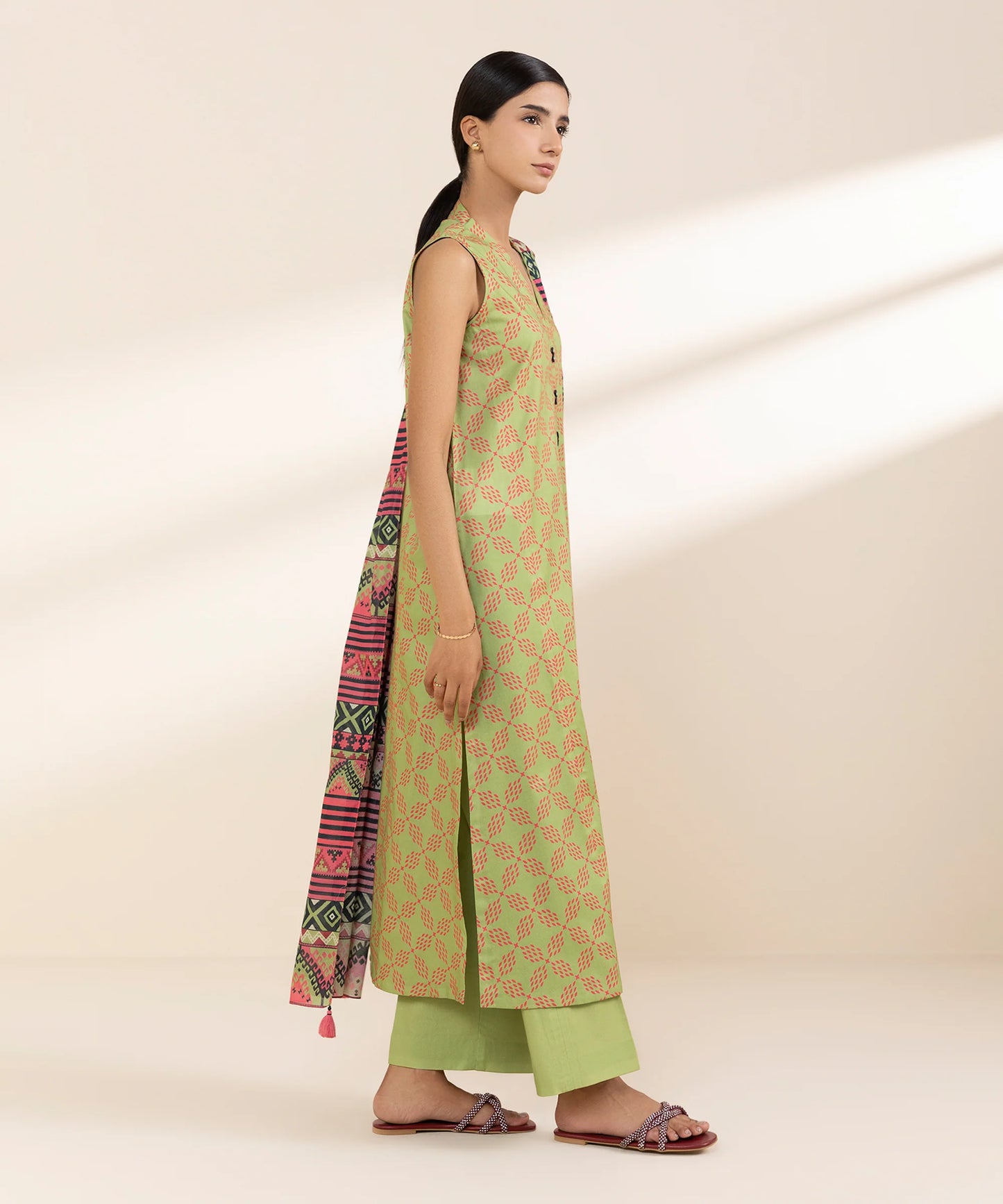 SAPPHIRE | UNSTITCHED 3 PIECE PRINTED LAWN SUIT