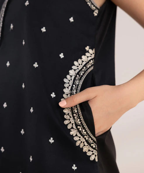 SAPPHIRE | UNSTITCHED 2 PIECE EMBROIDERED CAMBRIC SUIT