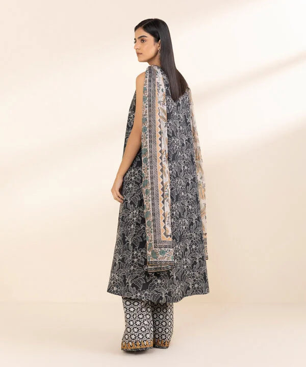 SAPPHIRE | UNSTITCHED 3 PIECE EMBROIDERED LAWN SUIT