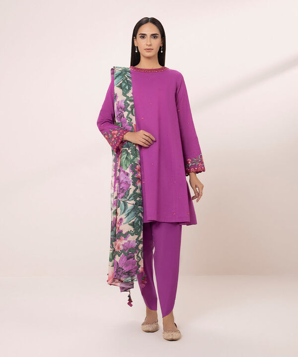 SAPPHIRE | UNSTITCHED 3 PIECE EMBROIDERED LAWN SUIT